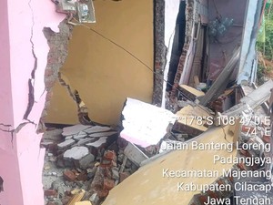Tanah Gerak di Cilacap Meluas, Ratusan Warga Mengungsi