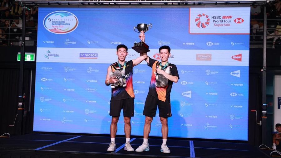Pasangan bulu tangkis Raymond Indra/Nikolaus Joaquin berhasil meraih posisi puncak podium Ganda Putra Australia Open 2025 (Dok Ist)