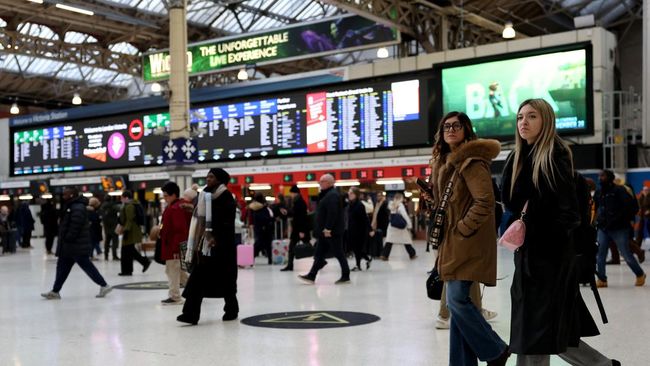 Inggris Bekukan Tarif Kereta, Penumpang Hemat-Negara Untung