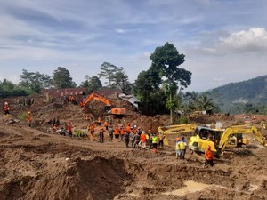 16 Korban Longsor Banjarnegara Belum Ditemukan