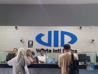 Kurs Rp16.930, Pengusaha Jual Cadangan Dolar Demi Kelangsungan Usaha