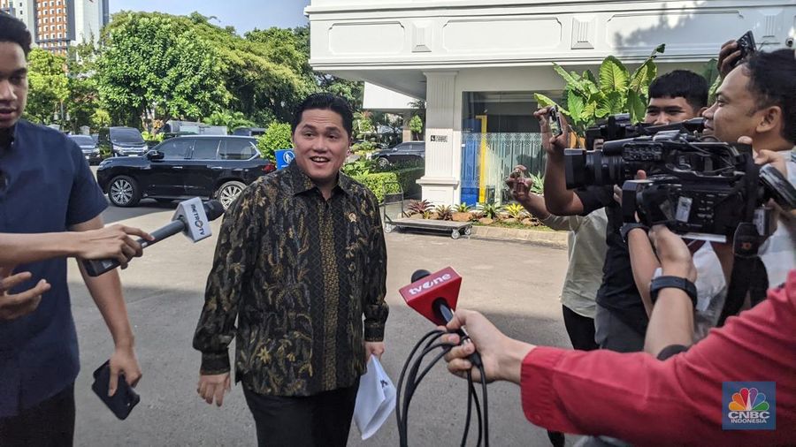 Erick Thohir Ke Istana Negara, Jakarta, Selasa (25/11/2025). (CNBC Indonesia/Emir Yanwardhana)