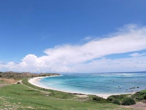Menjelajahi Pantai Batu Dagong Lombok Timur: Daya Tarik hingga Tips Berkunjung