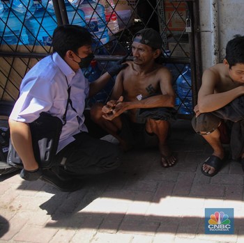 Detik-Detik Tentara Dkk Gerebek Peredaran Narkoba di Timur Jakarta