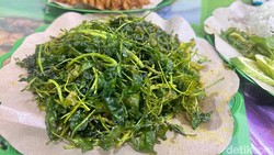 Epy Kusnandar Jualan Nasi Jukut Goreng Aneka Lauk, Mulai Rp 5 Ribu!