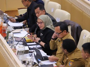 Depan DPR, MenPAN-RB Sampaikan Progres dan Proyeksi Program Kerja