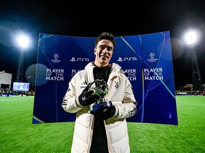 Yildiz Datang, Main, dan Juventus pun Menang