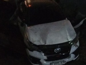 Detik-detik Mobil 2 Kali Tertemper Kereta di Jakbar hingga Tercebur Kali
