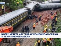Video: Ngeri! Kereta Api Tabrak Rombongan Orang, 11 Tewas Mengenaskan