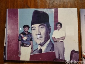Perjalanan Tino Sidin dari Poster Jepang hingga Dekat dengan Bung Karno