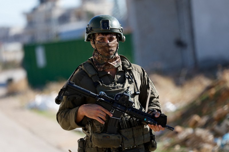 Israel mengumumkan operasi 'kontraterorisme' baru dalam skala besar di Tubas, utara Tepi Barat yang diduduki, Kamis (27/11/2025). (REUTERS/Mohamad Torokman)