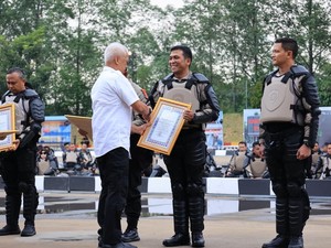 Kapolresta Sidoarjo Raih Penghargaan Kapolri di Apel Kasatwil 2025