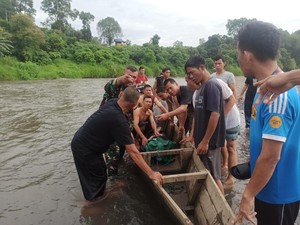 Pemotor yang Dihantam Innova hingga Terpental ke Sungai Ditemukan Tewas