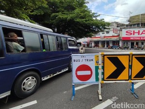 Akses Ciamis-Cirebon Lumpuh, Angkutan Umum Dialihkan ke Jalur Alternatif