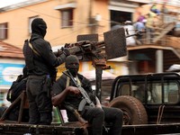 Pemerintah Ini Mulai Hantam Oposisi, 40 Partai Politik Dibubarkan