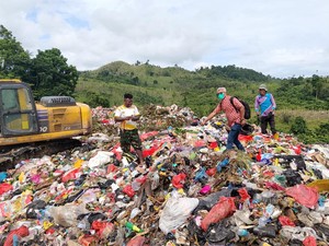 Geger Mayat Bayi Terbungkus Kain Ditemukan di TPA Koya Koso Jayapura