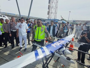 Kakorlantas Cek Kesiapan Posko Operasi Lilin 2025, Ada Drone-Mobil Command Center Canggih