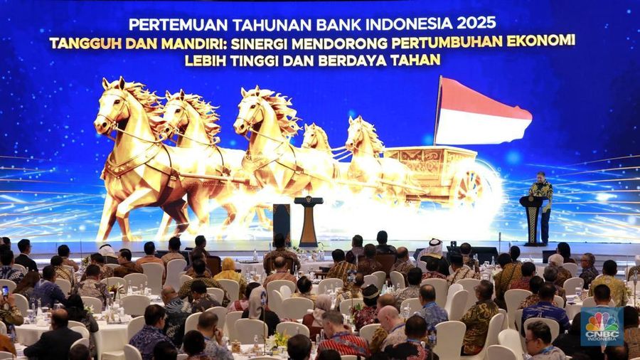 Menko Perekonomian, Airlangga Hartarto saat menyampaikan laporan dalam acara Pertemuan Tahunan Bank Indonesia (PTBI) Tahun 2025 