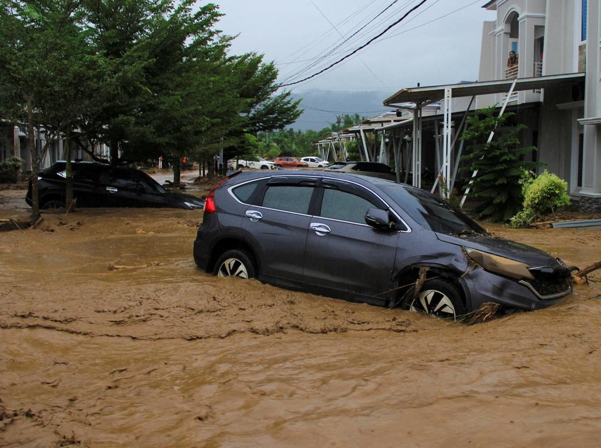BMKG Ingatkan Hujan Lebat dan Angin Kencang di Indonesia 1-3 Desember 2025