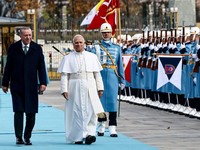 Paus Leo Temui Erdogan di Turki, Beri Pesan Khusus soal Perang Dunia 3