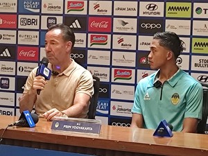 Van Gastel Takjub Saat Suporter PSIM-Persija Kompak di GBK