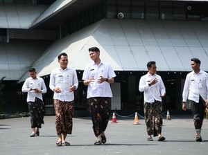 Dongkrak UMKM, Kebijakan Pakai Sarung Batik di Pemprov Jateng Diapresiasi
