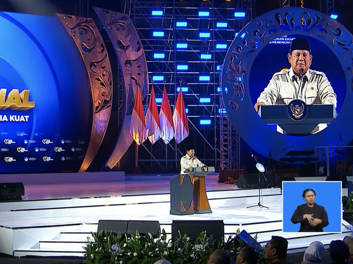 Pemerintah Distribusikan Smart Screen ke 288 Ribu Sekolah Demi Pendidikan Merata