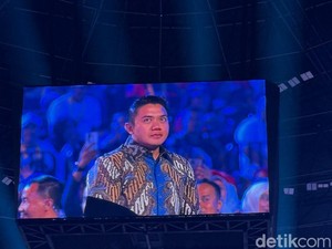 Mendikdasmen Sapa Purbaya dan Teddy di HGN: Kita Hitung Pendukungnya