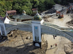 Ikon Wisata Sumatera Rusak Dihantam Banjir, Gajah Tertimbun Material di Pidie Jaya