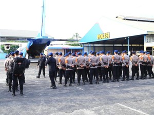 Polri Terjunkan 97 Ribu Personel untuk Penanganan Bencana di Sumatera