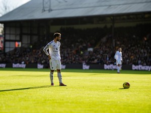Bruno Fernandes Sang Pelayan MU