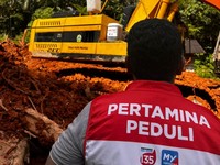 Pertamina Pasok BBM untuk Alat Berat Penanggulangan Bencana Sumatera
