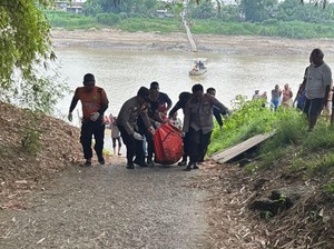 Pria di Bojonegoro Tewas Usai Diduga Lompat ke Bengawan Solo