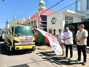 DPD Gerindra Sumbar Salurkan Bantuan Air Bersih ke Korban Banjir Padang