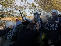 Petani Bentrok dengan Polisi karena Subsidi Rp 11,9 T Tak Turun-Turun