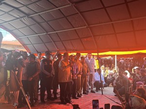 Prabowo Janji Segera Benahi Air Bersih-Jembatan Rusak Akibat Bencana di Sumbar