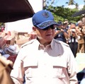 Prabowo Instruksikan Penanganan Nasional Pulihkan Banjir Sumatra