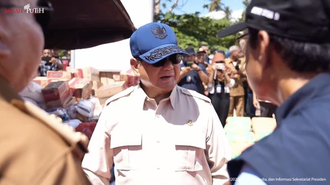 Prabowo Instruksikan Penanganan Nasional Pulihkan Banjir Sumatra