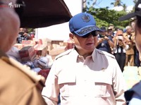Prabowo Instruksikan Penanganan Nasional Pulihkan Banjir Sumatra