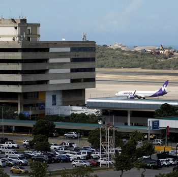 Chaos! Trump Bikin Langit Negara Ini Lumpuh