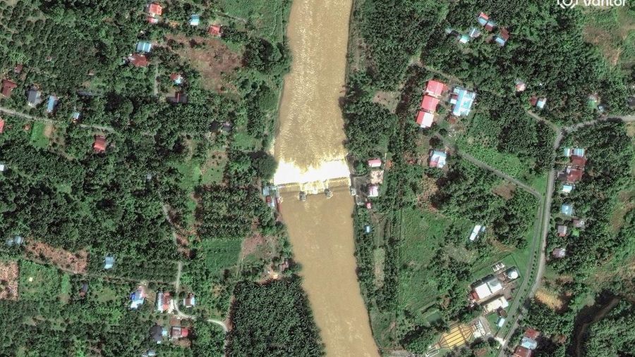 Citra satelit sebelum banjir, di sungai Peusangan, di Bireuen, Indonesia, 14 Desember 2024. (Vantor/Handout via REUTERS)