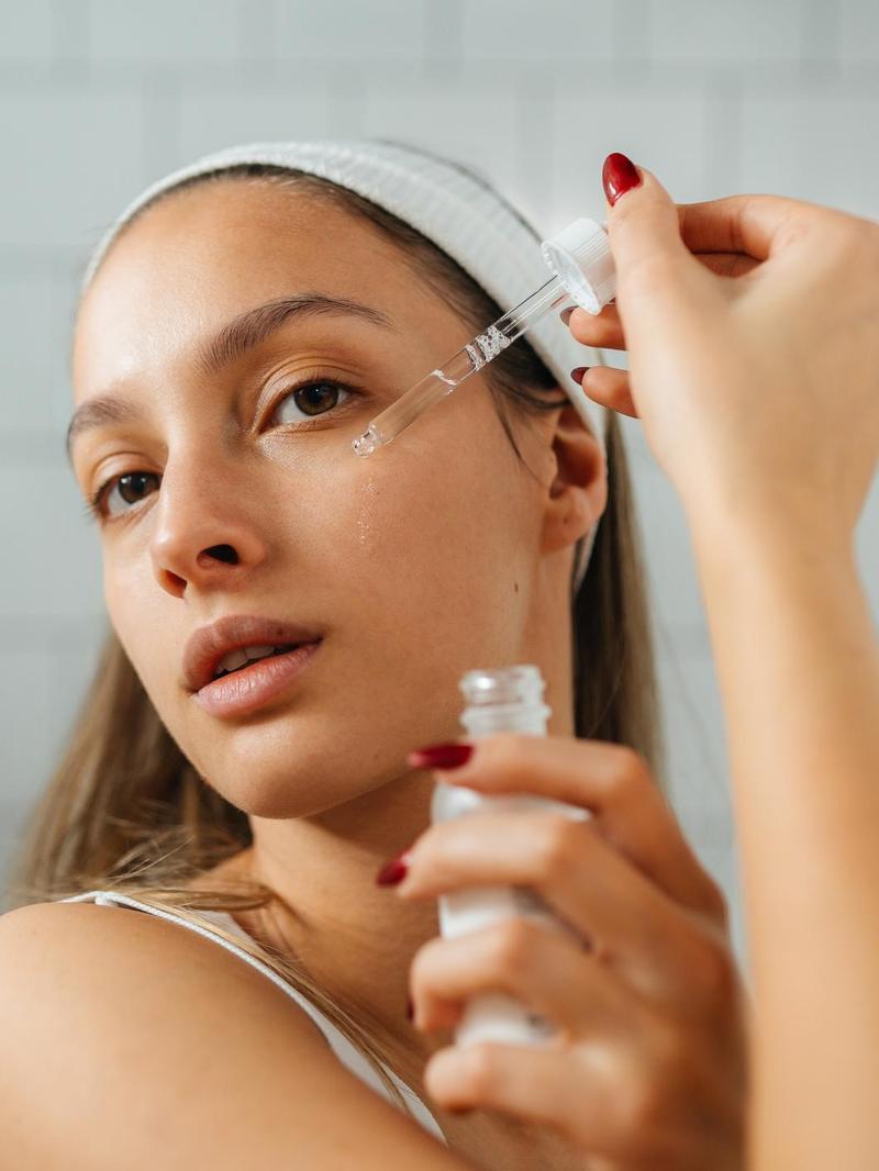 4 Bahan Skincare yang Benar-benar Efektif di Kulit Berdasarkan Penelitian