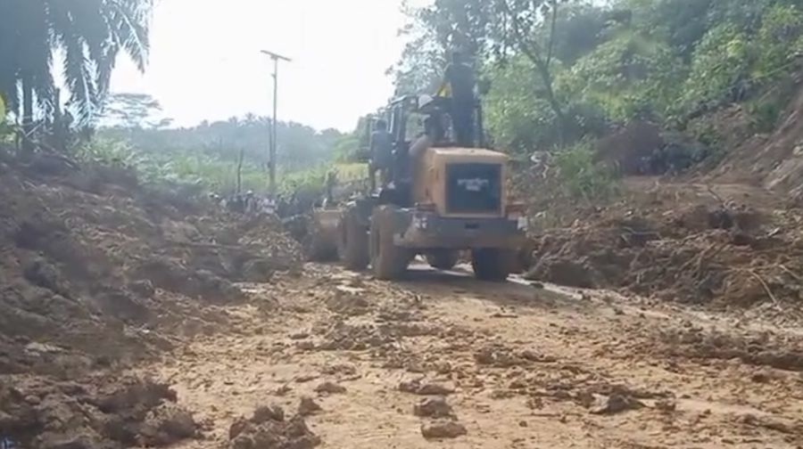 Jalur Medan-Aceh Tamiang Mulai Dapat Diakses. (Dok. BNPB)