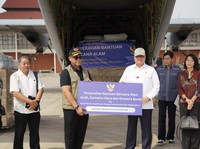 Pemerintah Gandeng Swasta Kirim 40 Ton Bantuan Buat Sumatra