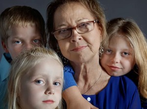 Ibu 68 Tahun Punya 15 Anak, Kini Berebut Hak Asuh di Pengadilan