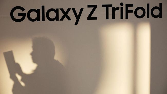 Potret HP Lipat Tiga Pertama Samsung, Harga Tembus Rp 40 Juta