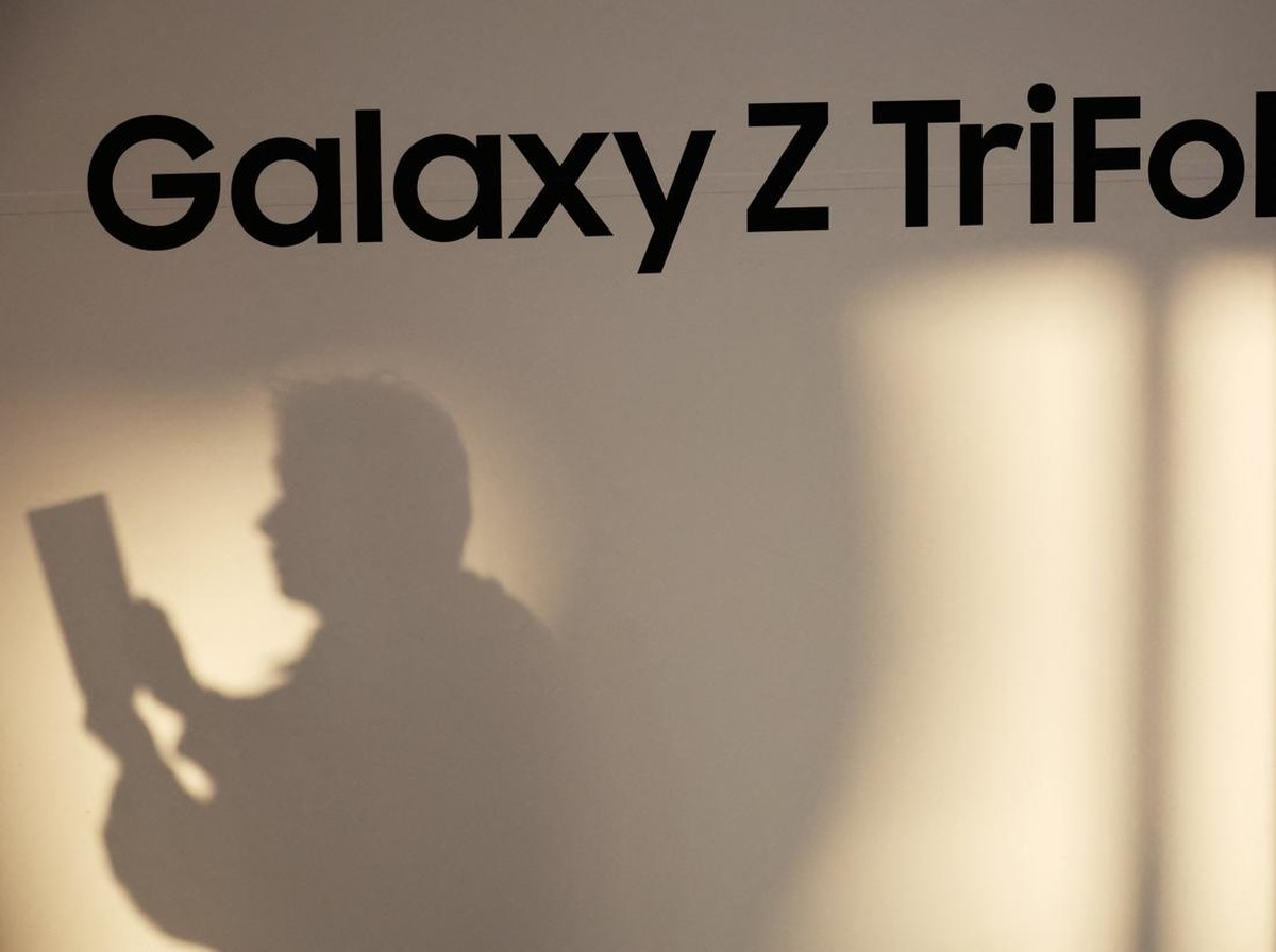 Samsung Galaxy Z TriFold, Smartphone Lipat Inovatif dengan Layar 10 Inci