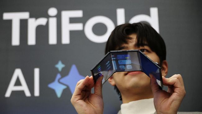 HP Lipat Tiga Pertama Samsung Resmi Rilis, RI Bakal Kebagian?