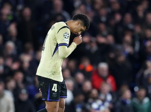 Carragher: Araujo Inkonsisten dan Kurang Disiplin