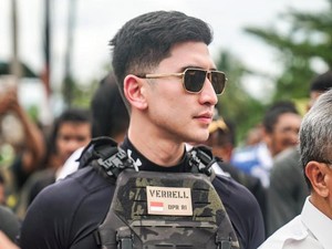 Viral Disebut Pakai Rompi Antipeluru di Lokasi Bencana, Ini Kata Verrel